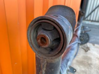Балка задняя TOYOTA WISH ZNE10G 3 ракурс Балка задняя TOYOTA WISH ZNE10G 3 ракурс
