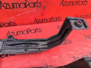 Защита бампера задняя TOYOTA VOXY ZRR70G 58398-28100 3 ракурс