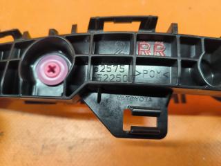 Крепление бампера правое заднее TOYOTA AQUA MXPK10 52575-52250 4 ракурс