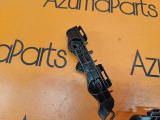 Крепление бампера правое заднее TOYOTA CAMRY AVV50 52575-33121 5 ракурс