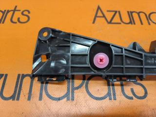 Крепление бампера правое заднее TOYOTA PRIUS MXWH60 52575-47070 4 ракурс