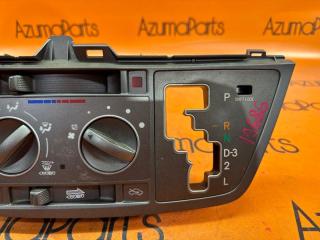 Климат-контроль TOYOTA RAUM NCZ20 3 ракурс Климат-контроль TOYOTA RAUM NCZ20 3 ракурс