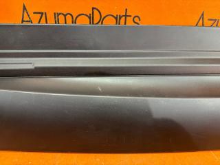 Накладка на дверь левая задняя TOYOTA CROWN AZSH35 75078-30030 3 ракурс Накладка на дверь левая задняя TOYOTA CROWN AZSH35 75078-30030 3 ракурс