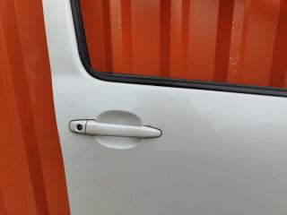 Дверь правая передняя TOYOTA WISH ZNE10G 2 ракурс