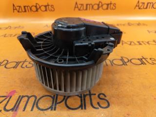 Мотор печки TOYOTA NOAH ZRR70G 1 ракурс Мотор печки TOYOTA NOAH ZRR70G 1 ракурс