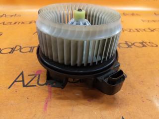 Мотор печки TOYOTA NOAH ZRR70G 5 ракурс Мотор печки TOYOTA NOAH ZRR70G 5 ракурс