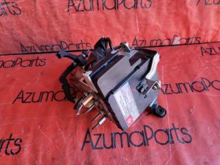 Блок abs TOYOTA PRIUS NHW20 44510-47051 1 ракурс Блок abs TOYOTA PRIUS NHW20 44510-47051 1 ракурс
