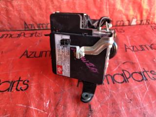 Блок abs TOYOTA PRIUS NHW20 44510-47051 4 ракурс Блок abs TOYOTA PRIUS NHW20 44510-47051 4 ракурс
