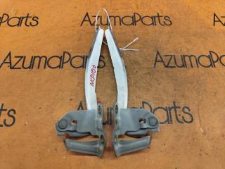 Петля капота TOYOTA RACTIS NCP100 1 ракурс Петля капота TOYOTA RACTIS NCP100 1 ракурс
