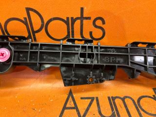 Крепление бампера правое заднее TOYOTA PRIUS MXWH60 52575-47070 3 ракурс