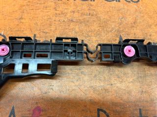 Крепление бампера правое заднее TOYOTA NOAH ZWR90G 52155-v1010 3 ракурс