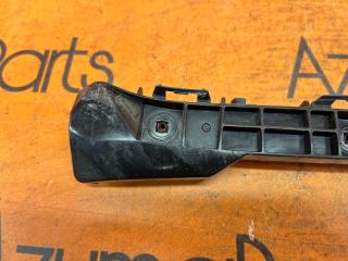 Крепление бампера правое заднее TOYOTA PRIUS ZVW30 52575-47020 2 ракурс