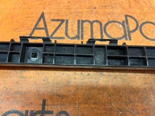 Крепление бампера правое заднее TOYOTA PRIUS ZVW30 52575-47020 3 ракурс