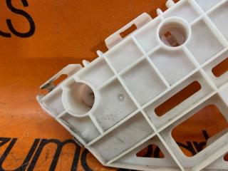 Крепление бампера правое переднее TOYOTA VOXY ZRR70G 52115-28210 2 ракурс