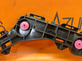 Крепление бампера правое заднее TOYOTA COROLLA CROSS ZSG10 52575-16010 3 ракурс