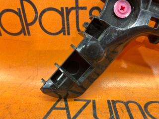 Крепление бампера правое заднее TOYOTA COROLLA TOURING NRE210W 52575-12260 2 ракурс Крепление бампера правое заднее TOYOTA COROLLA TOURING NRE210W 52575-12260 2 ракурс