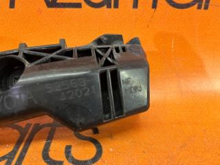 Крепление бампера левое заднее TOYOTA VANGUARD ACA33W 52563-42021 3 ракурс