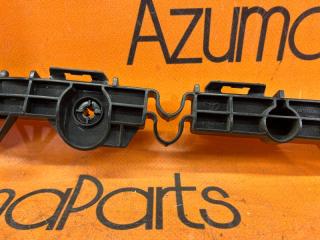 Крепление бампера правое заднее TOYOTA PRIUS ZVW50 52575-47040 3 ракурс