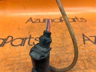 Насос омывателя TOYOTA VOXY ZRR70G 85330-60140 4 ракурс Насос омывателя TOYOTA VOXY ZRR70G 85330-60140 4 ракурс