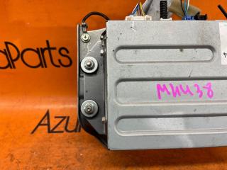 Блок навигации TOYOTA HARRIER MHU38W 86841-48051 2 ракурс