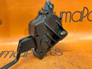 Педаль газа TOYOTA VITZ KSP130 3 ракурс