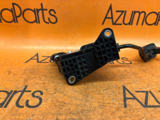 Педаль газа TOYOTA VITZ KSP130 5 ракурс