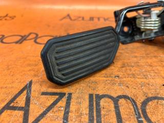 Педаль газа TOYOTA ISIS ZGM11G 2 ракурс Педаль газа TOYOTA ISIS ZGM11G 2 ракурс