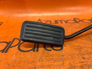 Педаль газа TOYOTA SIENTA NCP81G 2 ракурс