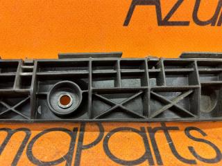 Крепление бампера правое заднее TOYOTA HARRIER MHU38W 52575-48020 3 ракурс