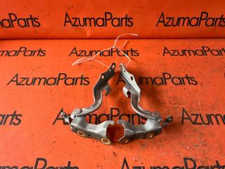 Петля капота TOYOTA SIENTA NCP81G 1 ракурс Петля капота TOYOTA SIENTA NCP81G 1 ракурс