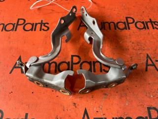 Петля капота TOYOTA SIENTA NCP81G 4 ракурс Петля капота TOYOTA SIENTA NCP81G 4 ракурс