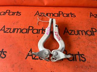 Петля капота TOYOTA RAUM NCZ20 1 ракурс