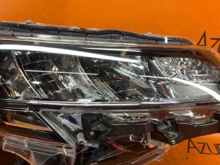 Фара правая TOYOTA NOAH ZWR90W 81110-V1020 3 ракурс