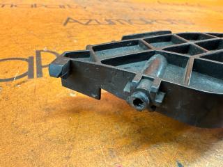 Крепление бампера левое заднее TOYOTA PRIUS ALPHA ZVW40W 52156-47010 2 ракурс