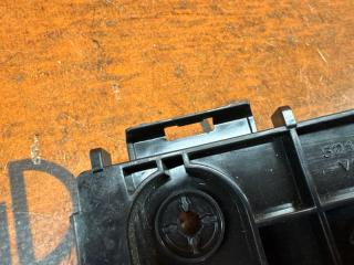 Крепление бампера правое переднее TOYOTA VOXY MZRA90W 52115-V1020 2 ракурс