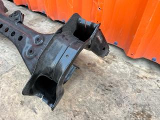 Балка под двс передняя TOYOTA LAND CRUISER UZJ200 51201-60170 2 ракурс