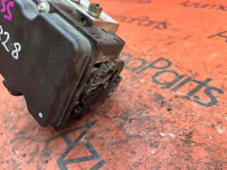 Блок abs DAIHATSU MIRA L275S 89540-B2190 3 ракурс Блок abs DAIHATSU MIRA L275S 89540-B2190 3 ракурс