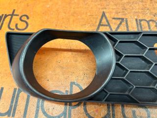 Ободок туманки правый TOYOTA BLADE AZE156H 81481-12100 2 ракурс