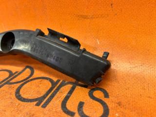 Крепление бампера правое заднее TOYOTA SIENTA NCP81G 52575-52100 3 ракурс