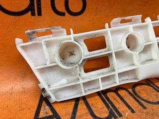 Крепление бампера правое переднее TOYOTA PRIUS ZVW30 52115-47040 2 ракурс