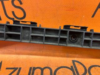 Крепление бампера левое заднее TOYOTA PRIUS ZVW30 52576-47020 3 ракурс