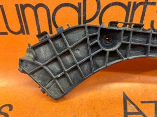Крепление бампера левое заднее TOYOTA PRIUS ZVW30 52576-47020 2 ракурс