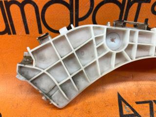 Крепление бампера левое заднее TOYOTA PRIUS ZVW30 52576-47020 2 ракурс