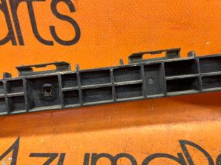 Крепление бампера правое заднее TOYOTA PRIUS ZVW30 52575-47020 3 ракурс