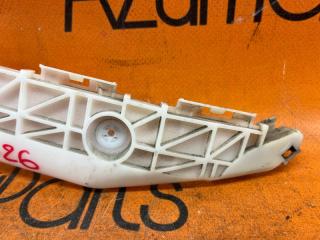 Крепление бампера правое заднее TOYOTA RACTIS NCP100 52575-52130 3 ракурс