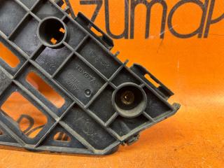 Крепление бампера левое переднее TOYOTA VOXY ZRR70G 52116-28190 3 ракурс