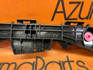 Крепление бампера правое заднее TOYOTA PRIUS MXWH60 52575-47070 3 ракурс