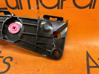Крепление бампера правое заднее TOYOTA PRIUS MXWH60 52575-47070 4 ракурс