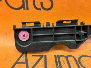 Крепление бампера правое заднее TOYOTA NOAH ZRR80G 52155-28130 2 ракурс