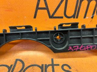 Крепление бампера правое заднее TOYOTA NOAH ZRR80G 52155-28130 3 ракурс